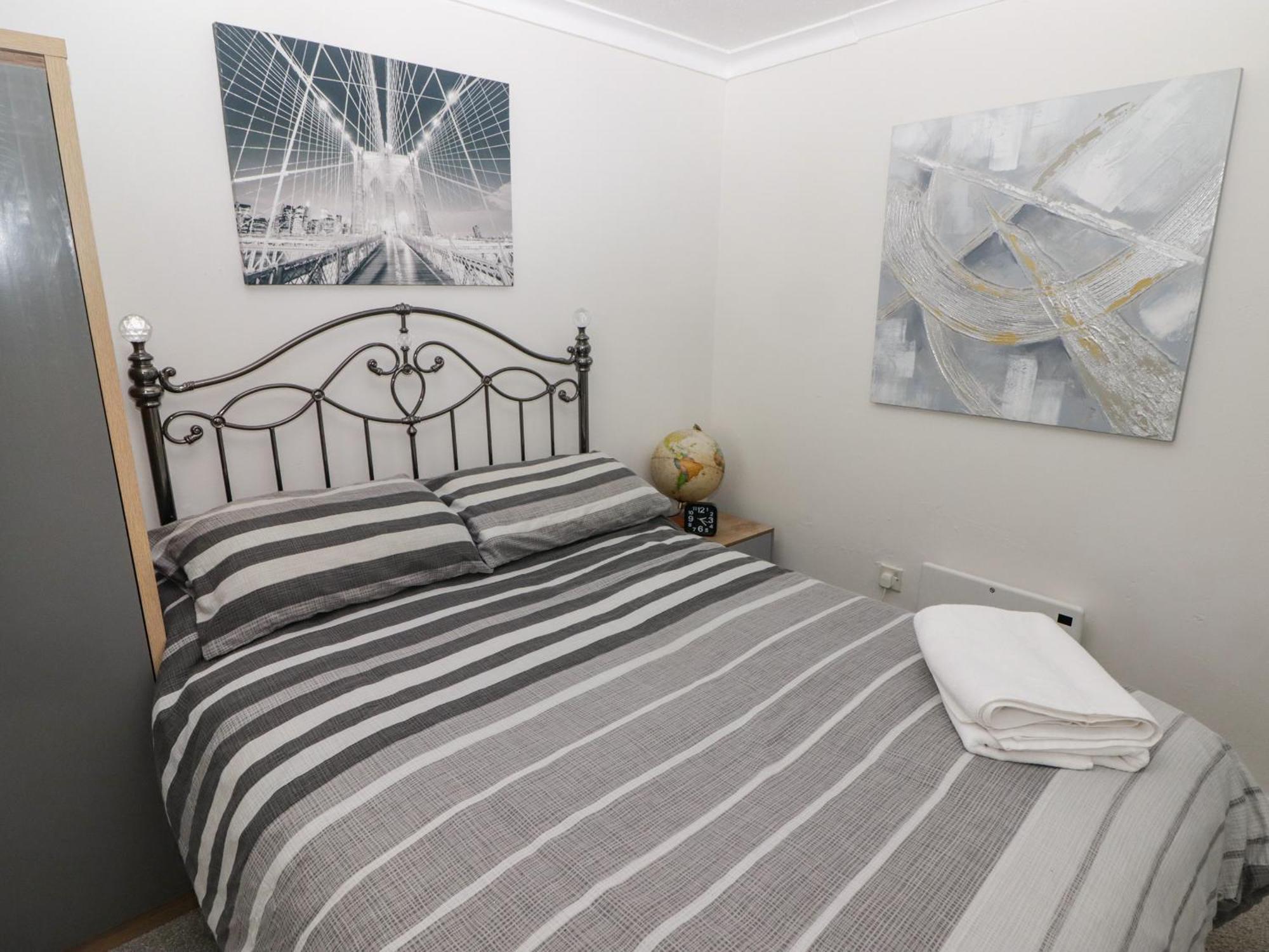 13 Gower Village Holiday home *