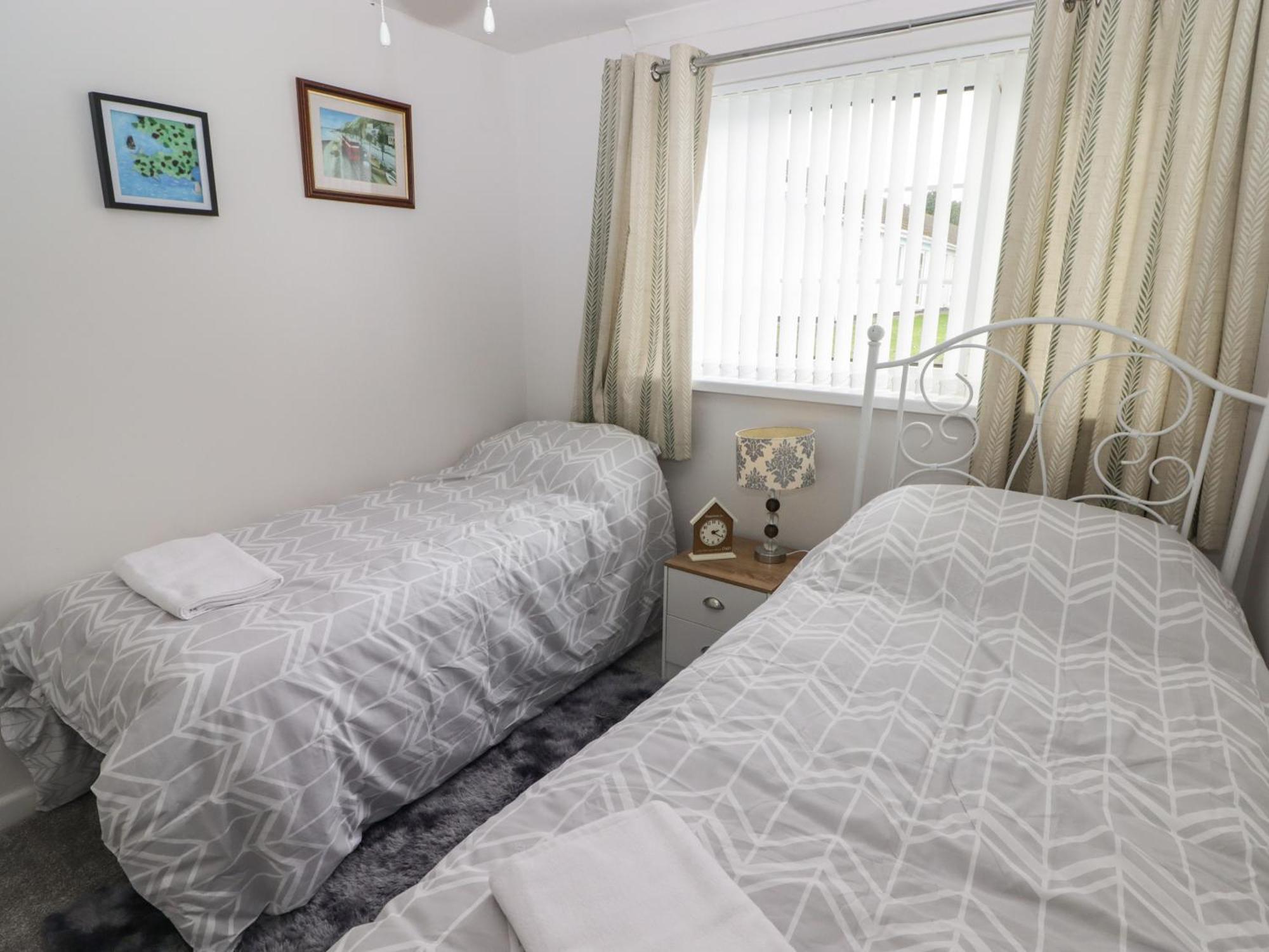 13 Gower Village
