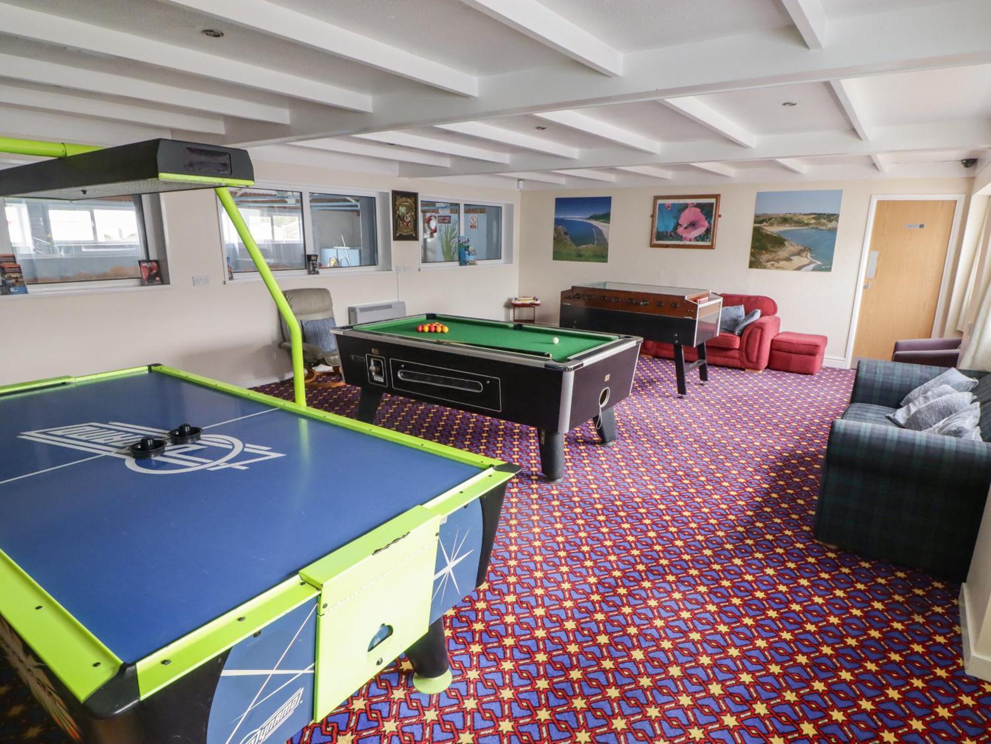 13 Gower Village Holiday home